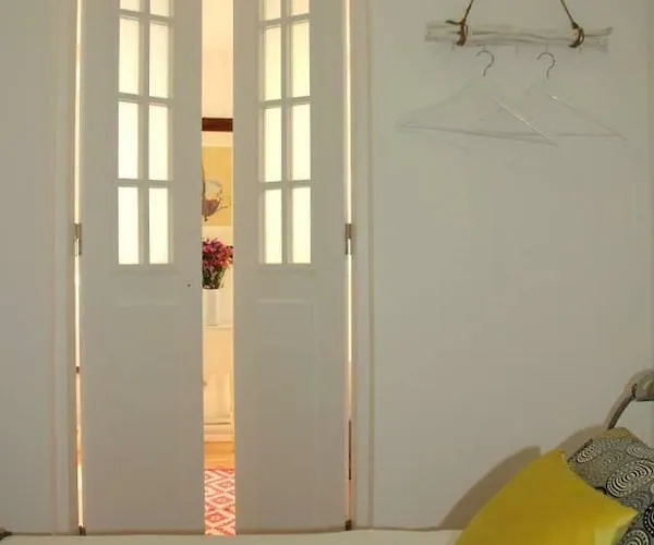 Arco Da Graca Downtown * Lisboa